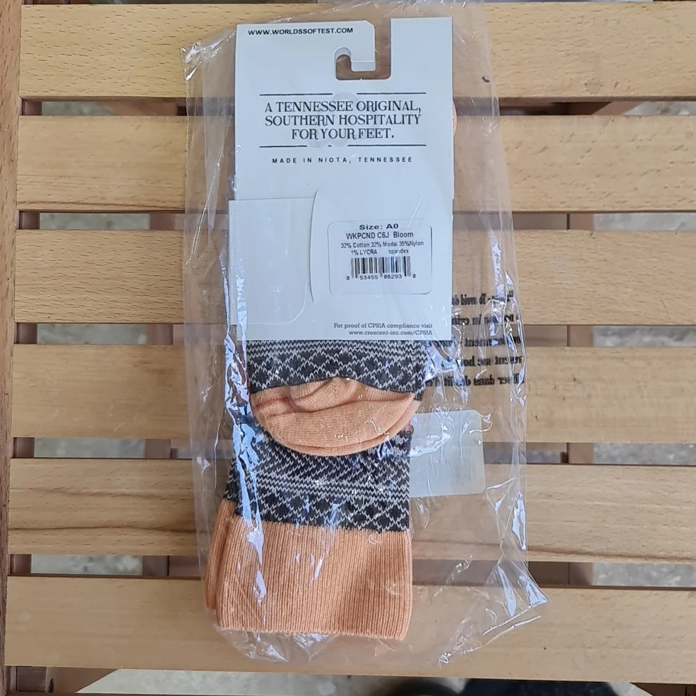 🎁 World's Softest Knit Pickin' Candy Crew Socks 2 Pack